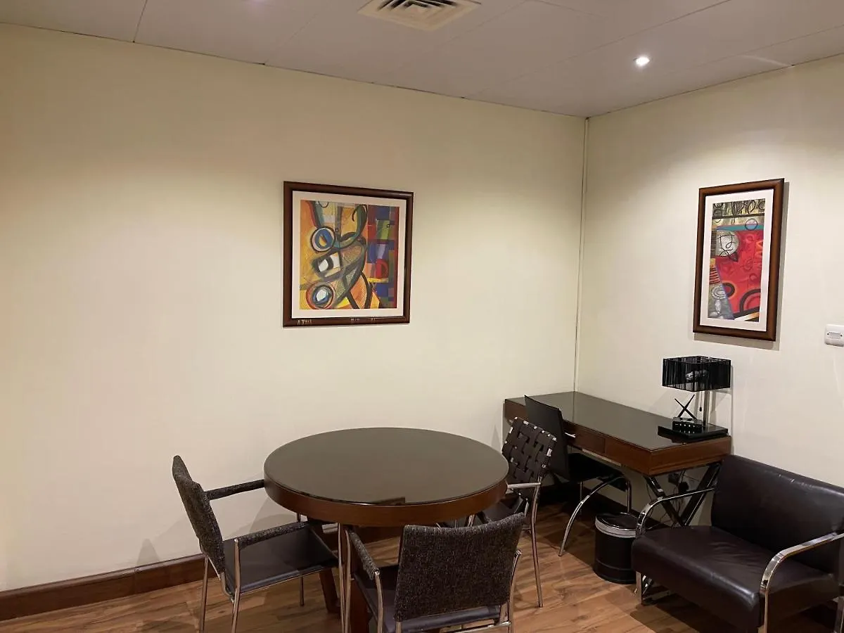 Downtown Plaza Hotel Apartment Pet Friendly Abú Dhabí 2*,  Spojené arabské emiráty